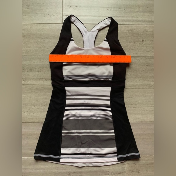 EUC 🍋 Lululemon Run Fast Track White Black Tank Top - Picture 4 of 7